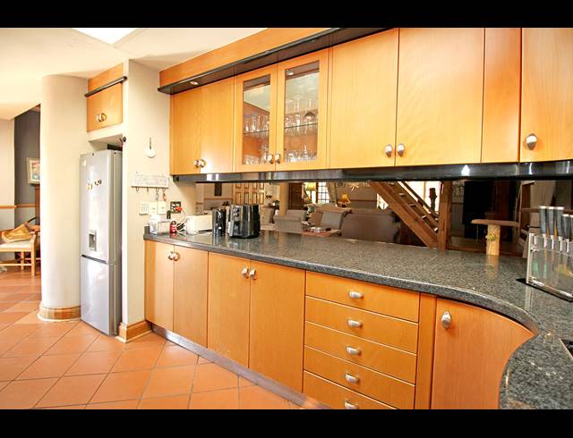 3 BEDROOM HOUSE FOR SALE IN KENSINGTON